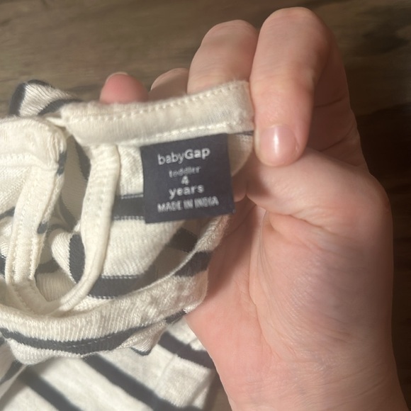 Toddler Girls Baby Gap Dress - 4 - Picture 3 of 3